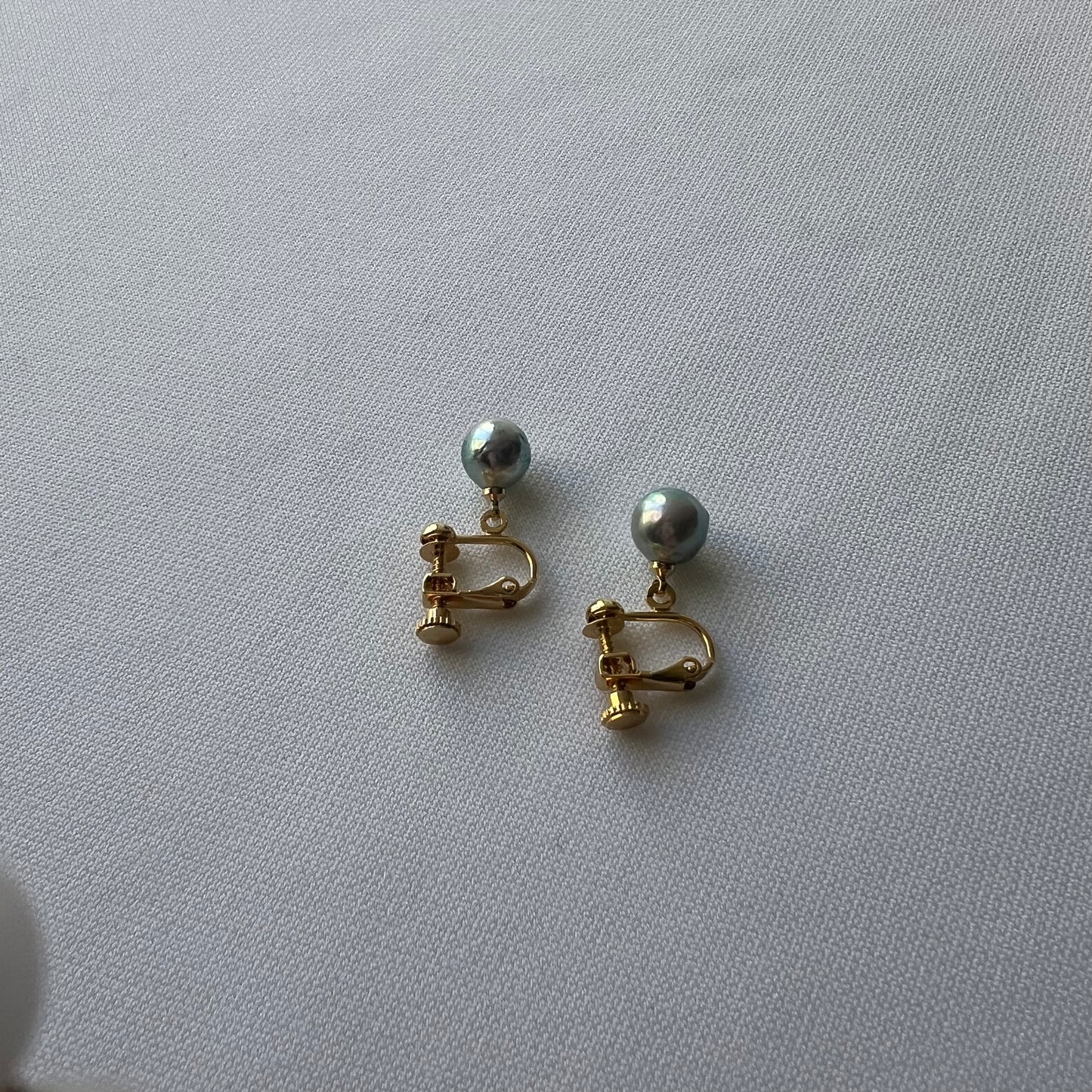 一粒イヤリング ナチュラルブルーパール