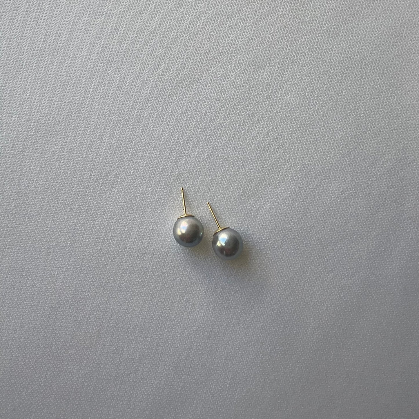 一粒ピアス ナチュラルブルーパール(小)