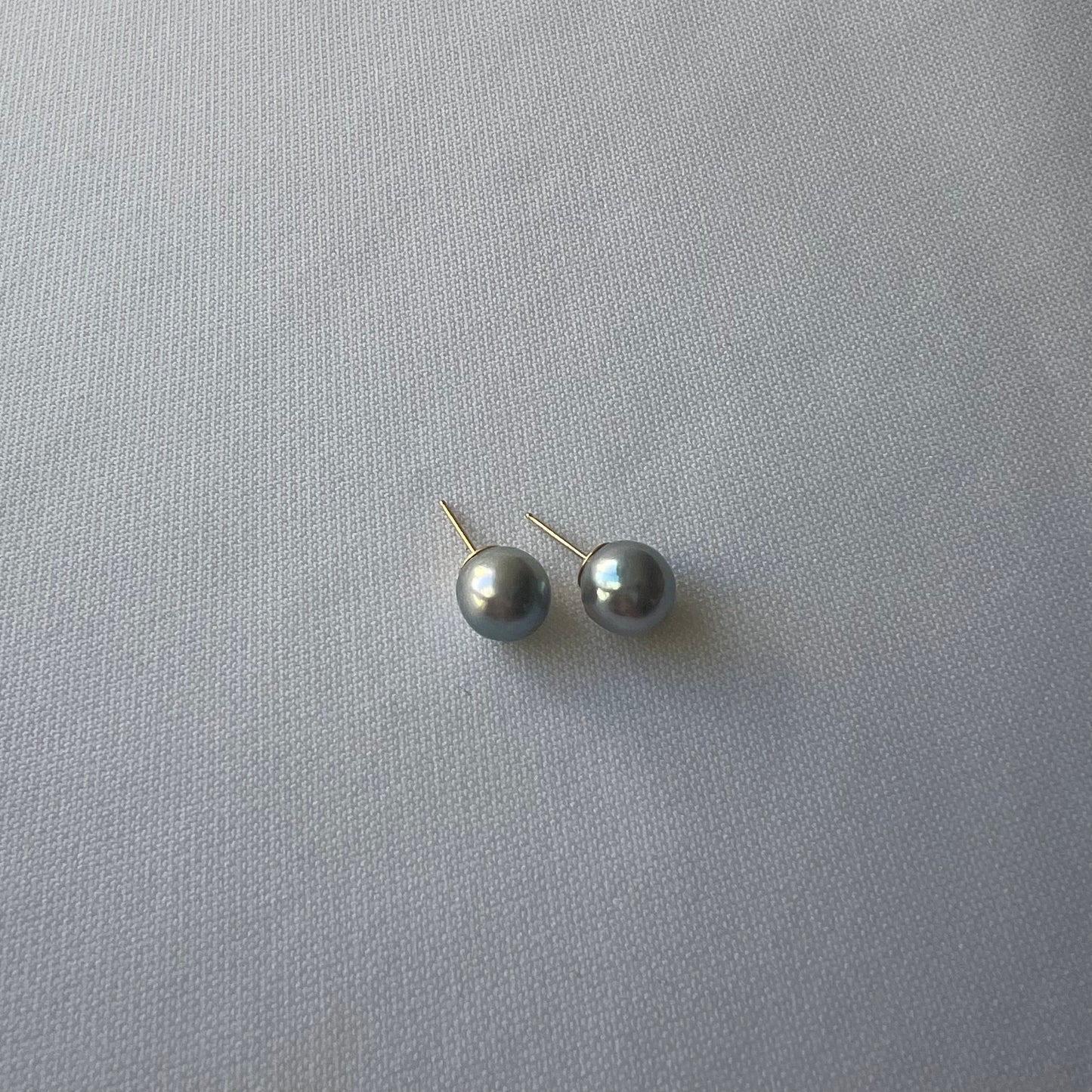 一粒ピアス ナチュラルブルーパール(小)