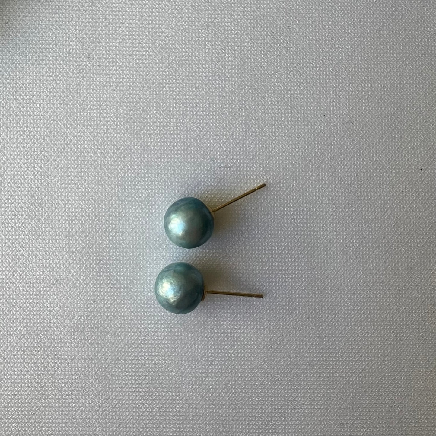 一粒バロックピアス ナチュラルブルーパール