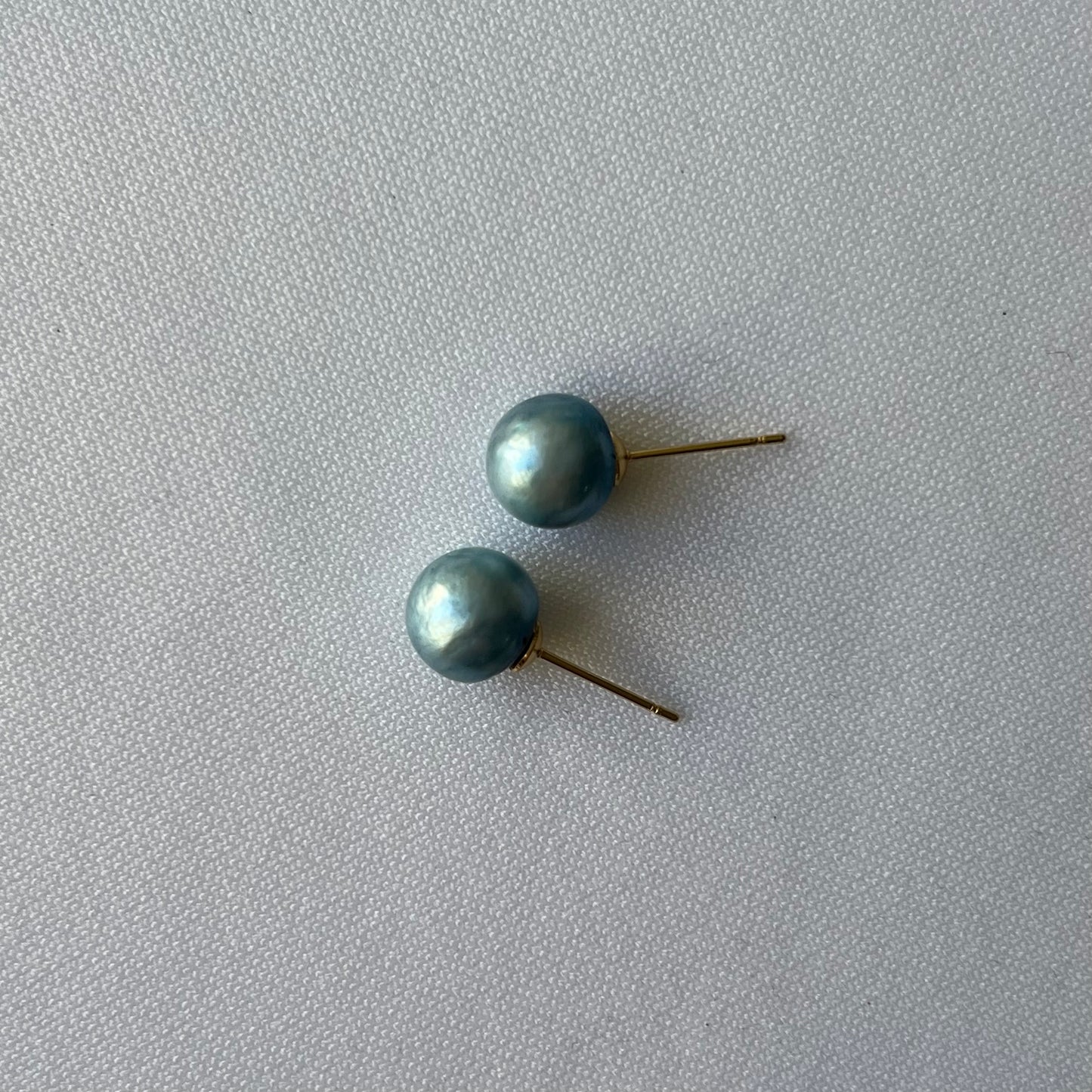 一粒バロックピアス ナチュラルブルーパール
